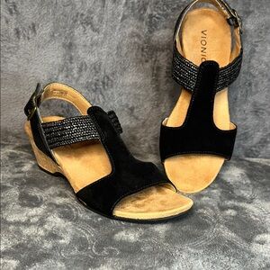 Vionic Black Suede Wedge Sandals with T-Strap Detail
